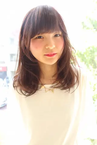 ミディアム セミロング ロング カラー パーマ ヘアアレンジ 🌹ハッシュカット、 レイヤー韓国ヘア🌹のヘアスタイル