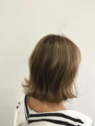 ミディアム カラー WHITE所属・WHITE 田中智之のヘアスタイル