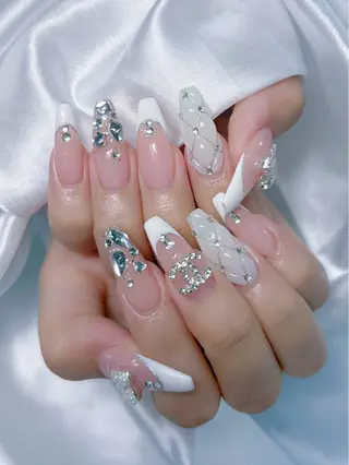 ネイル LEELA NAIL STUDIO所属・LEELA NAIL STUDIOのネイルデザイン