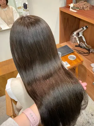 ロング カラー 山下 悠月のヘアスタイル