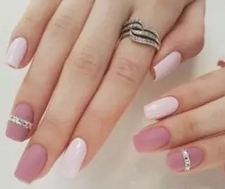 ネイル ゲン レイカのネイルデザイン