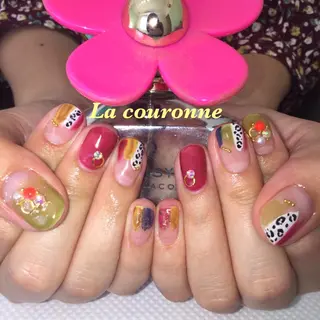 ネイル Lacouronne NATSUMIのネイルデザイン