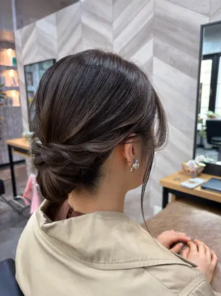ミディアム ヘアアレンジ SHANTi 飯塚 ヘアセット/髪質改善のヘアスタイル