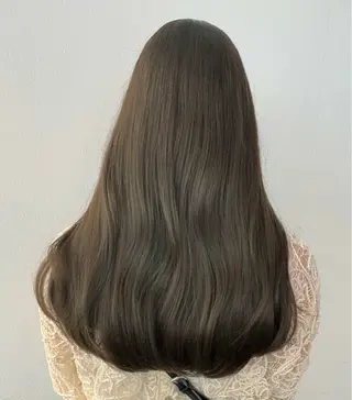 ロング yuzua/オリーブ /透明感/レイヤーのヘアスタイル