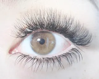 マツエク・マツパ SESUNNY セサ二ー　SAYAのマツエク・マツパデザイン