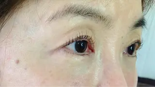 マツエク・マツパ サロン・ド・オレンジ所属・吉田 尚美の眉毛・アイブロウイメージ