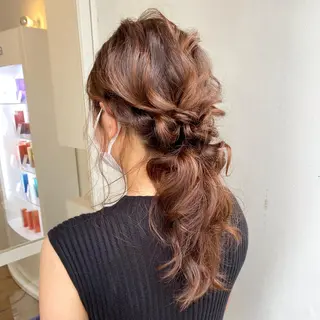 ロング ヘアアレンジ iru所属・透明感，髪質改善の プロ☝🏻前田俊樹✨のヘアスタイル