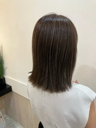 ミディアム yukari 艶髪ヘアのヘアスタイル