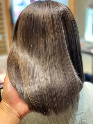 セミロング カラー 関口 友行のヘアスタイル