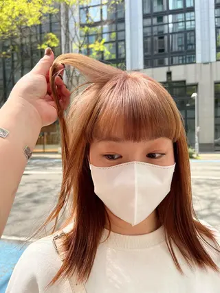 カラー こまつばらみお/レイ ヤー/ダブルカラーのヘアスタイル