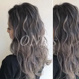 ロング カラー JuNブリーチに 縮毛矯正するプロのヘアスタイル