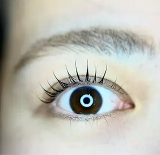 マツエク・マツパ 髪質改善／透明感 NAKAIEのヘアスタイル