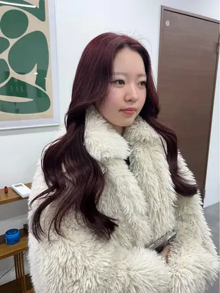 カラー 🟣niw SHUNNA🟣のヘアスタイル