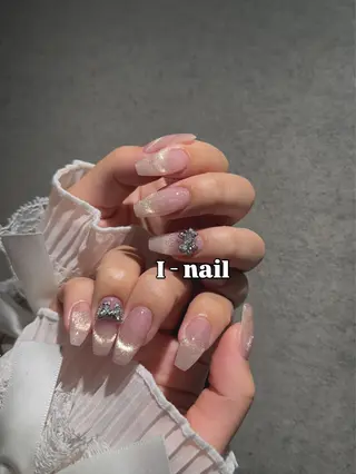 ネイル I-nailロング /ワンホン/キラキラのネイルデザイン