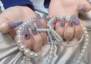 ネイル RAFFINE 月🦋🩵のネイルデザイン