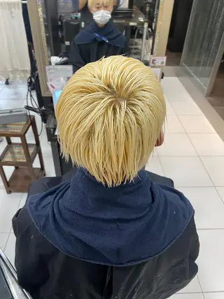 メンズ ホワイト系はお任せ /ブリーチ/店長岩崎のヘアスタイル