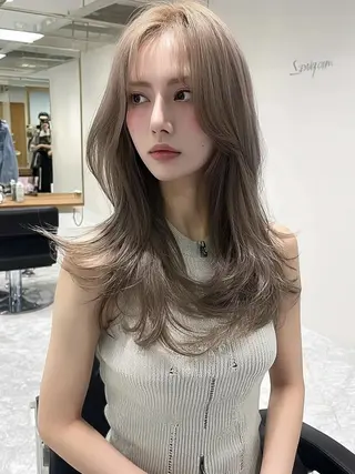 ロング 絹髪矯正/艶カラー /透明感/石田桃子のヘアスタイル