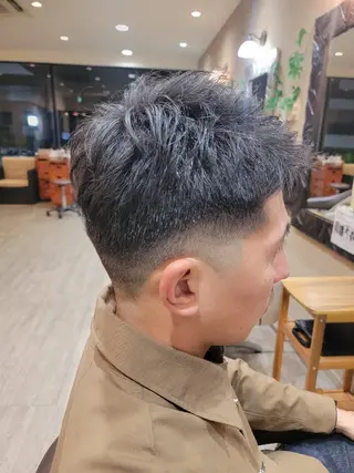 メンズ 山田 周のヘアスタイル