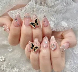 ネイル ラッキースター 大人気店のネイルデザイン