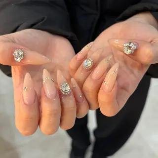 ネイル 栗田 ゆう子のネイルデザイン