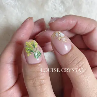 ネイル LOUISE CRYSTALのネイルデザイン