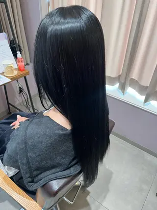 カラー 西原 愛紗のヘアスタイル