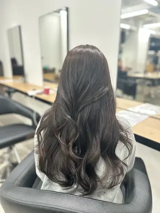 ロング カラー YUKA🤍ベージュ /ミルクティーのヘアスタイル