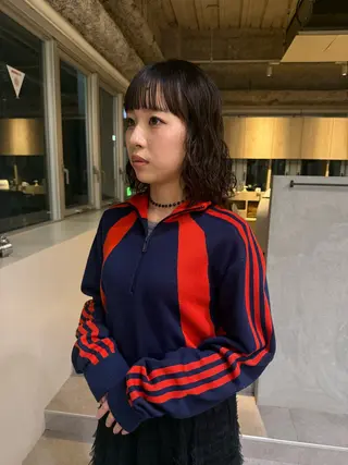 ミディアム SARA 【大阪梅田】のヘアスタイル