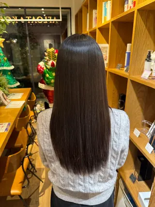 セミロング afloatkobe所属・美髪/髪質改善 川口凌弥のヘアスタイル