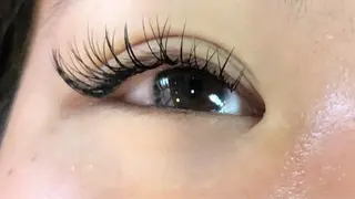 マツエク・マツパ nuna池袋 mokaのマツエク・マツパデザイン