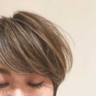 ショート ショートヘア、ボブ こやさん　コヤマのヘアスタイル