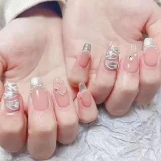 ネイル DEMAIN- 🌹のネイルデザイン