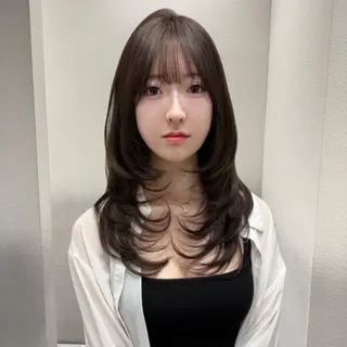 ミディアム カラー ✨ブリーチ支持No1 複雑履歴修正/舘岡のヘアスタイル