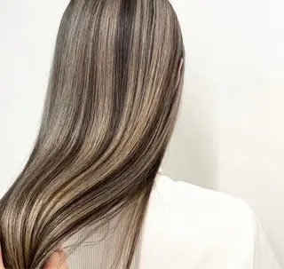 ロング カラー GO TODAY シェアサロン Flos店所属・耳つぼジュエリー 👂🏻🌸ayaのエステ・リラクイメージ