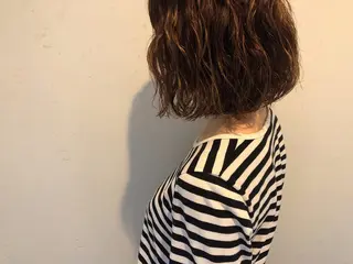 ミディアム カラー パーマ The book hand salon所属・伊藤 さやかのヘアスタイル