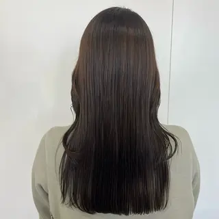 ロング 𝐲𝐮𝐮 / 透明感カラー🌱のヘアスタイル