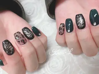 カラー ネイル 芦辺 香奈のネイルデザイン