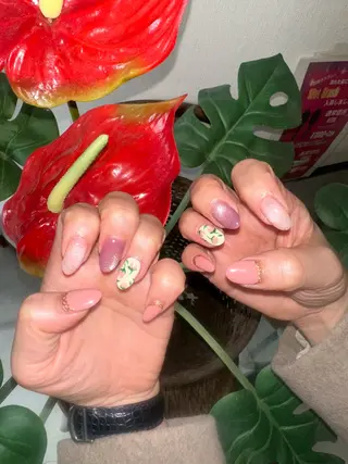 ネイル リリーズネイル＆カフェ所属・リリーズネイル 石河のネイルデザイン