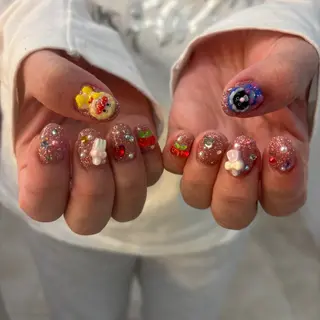 ネイル 栗田 ゆう子のネイルデザイン