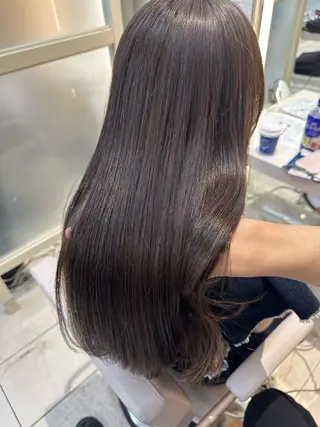 ロング 𝐑𝐞𝐨/透明感 𝐜𝐨𝐥𝐨𝐫のヘアスタイル