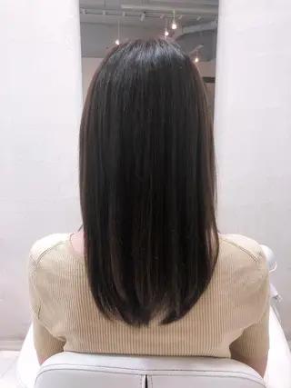 セミロング 阿部 美咲のヘアスタイル