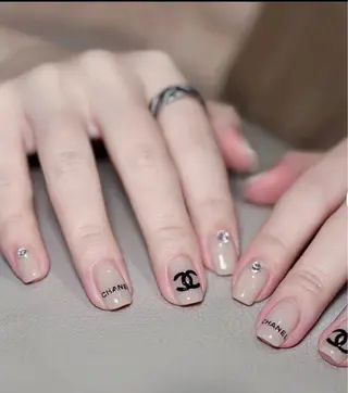 ネイル 清水 ユナのネイルデザイン