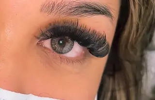 マツエク・マツパ Lea Lea所属・LEDマツエク LeaLeaのマツエク・マツパデザイン