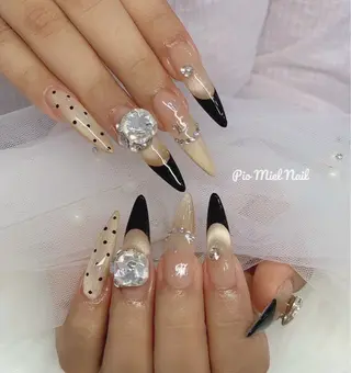 ネイル HANA 長さだしのネイルデザイン