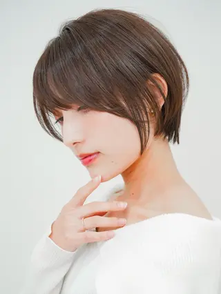 ショート 岡 愛梨のヘアスタイル