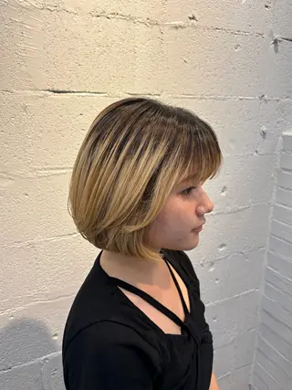 ミディアム 久貝 莉子のヘアスタイル