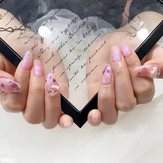 ネイル 🌼リオナ ♥️のネイルデザイン