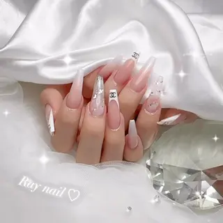 ネイル 𝐑𝐚𝐲 𝐧𝐚𝐢𝐥所属・𝐑𝐚𝐲 𝐧𝐚𝐢𝐥のネイルデザイン