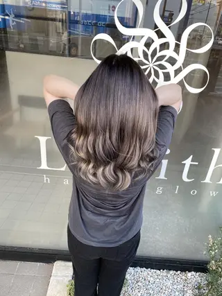 ロング カラー ヘアアレンジ Belle hair Design青野大貴のヘアスタイル