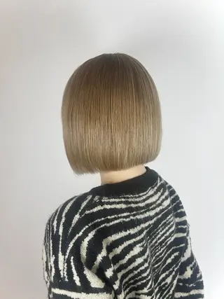 ショート カラー 透明感カラー🦋艶髪 イヴカ💙のヘアスタイル